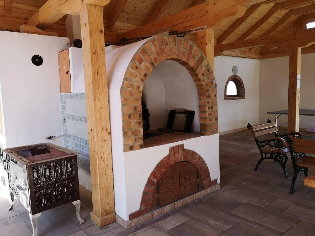 Julia Panzio Bed & Breakfast Hajduszoboszlo