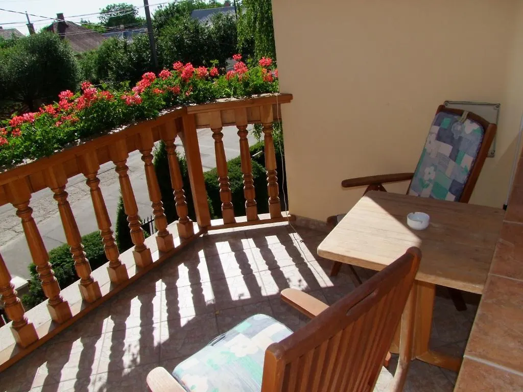 Julia Panzio Bed & Breakfast Hajduszoboszlo